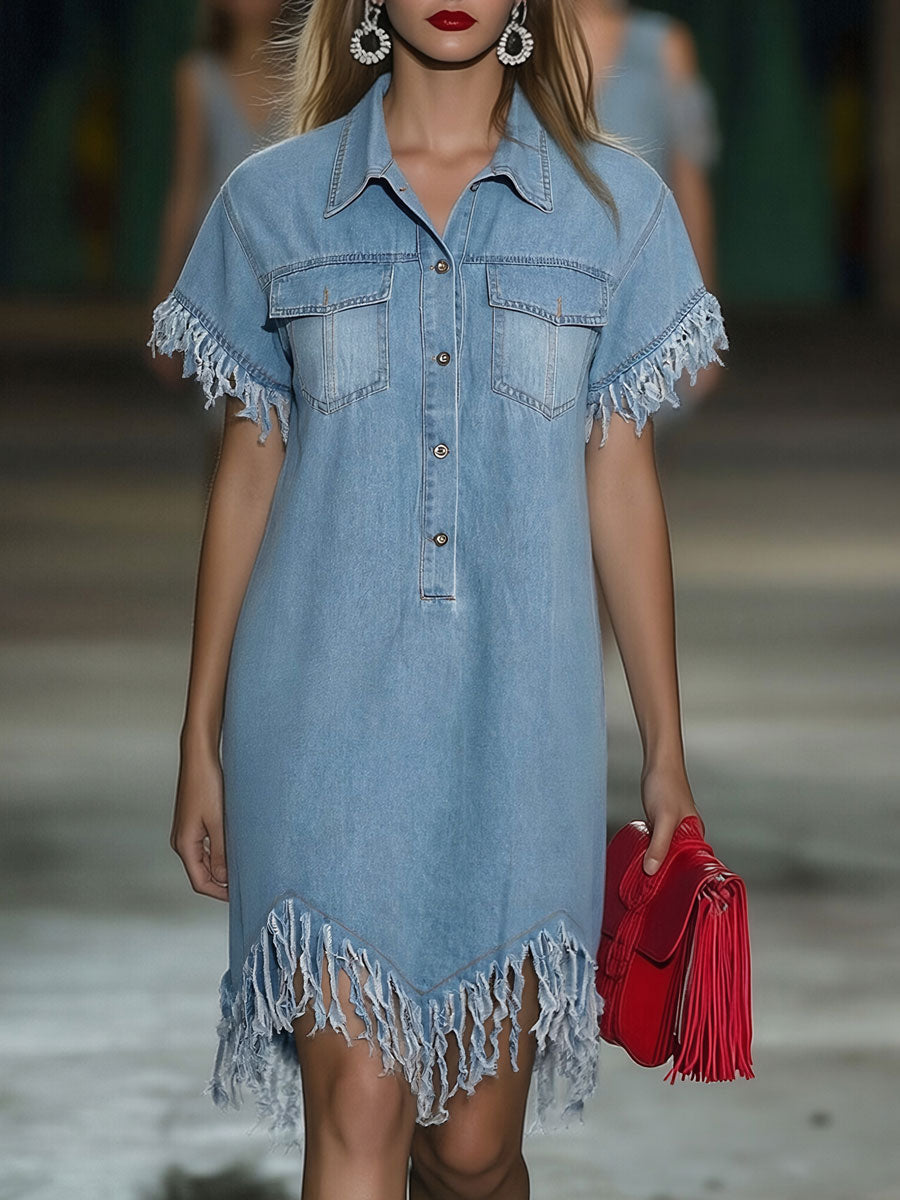 Lässiges weites Vintage-Denim-Minikleid im Hemdstil mit kurzen Ärmeln und Quasten