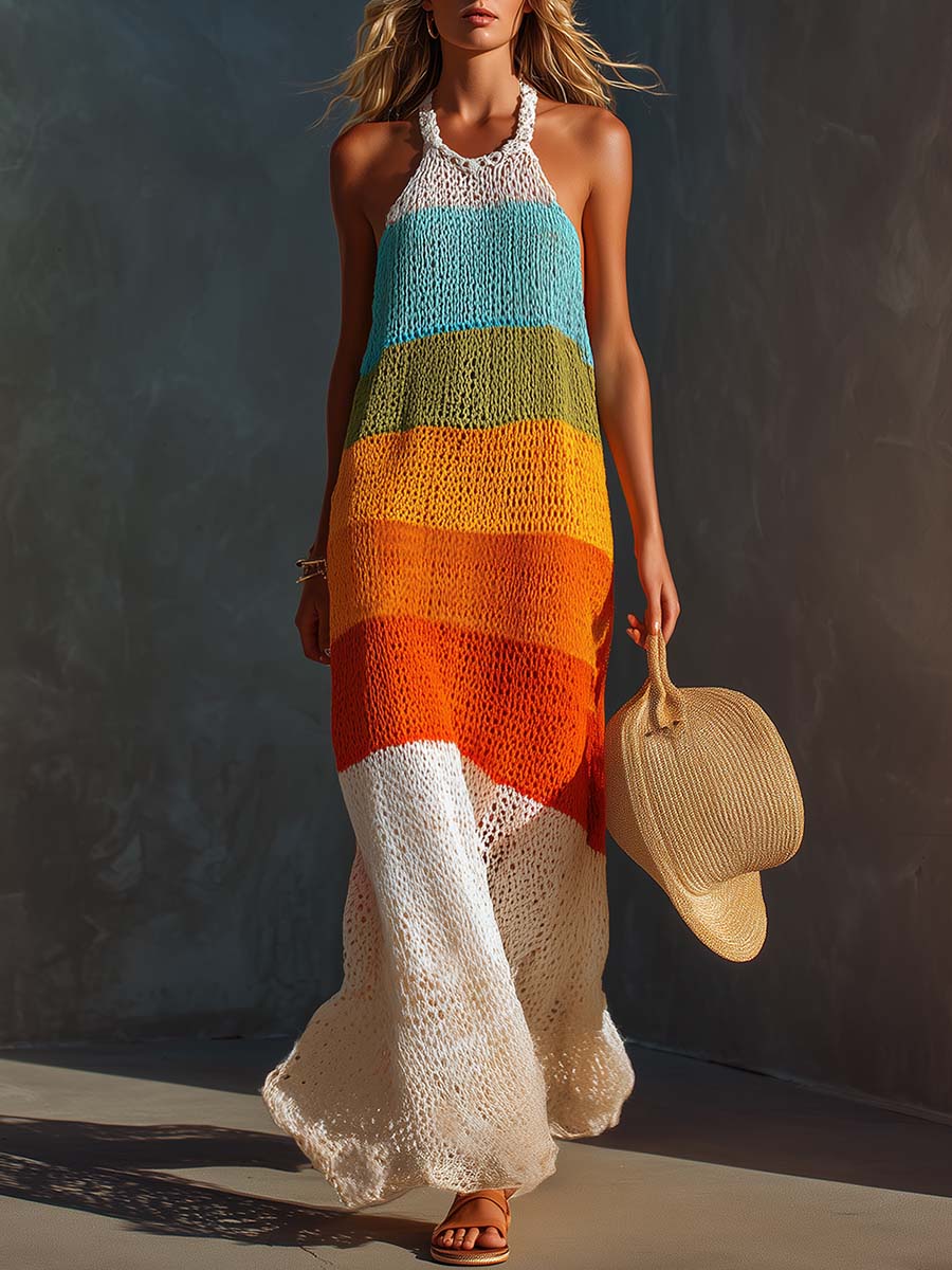 Atmungsaktives, leichtes Neckholder-Maxikleid aus gestreiftem Strick für den Urlaub
