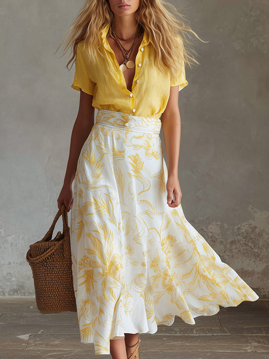 Elegantes Sommer-Urlaubs-Outfit: Set aus gelbem Baumwoll-Leinen-T-Shirt & Chiffonrock mit Mondprint