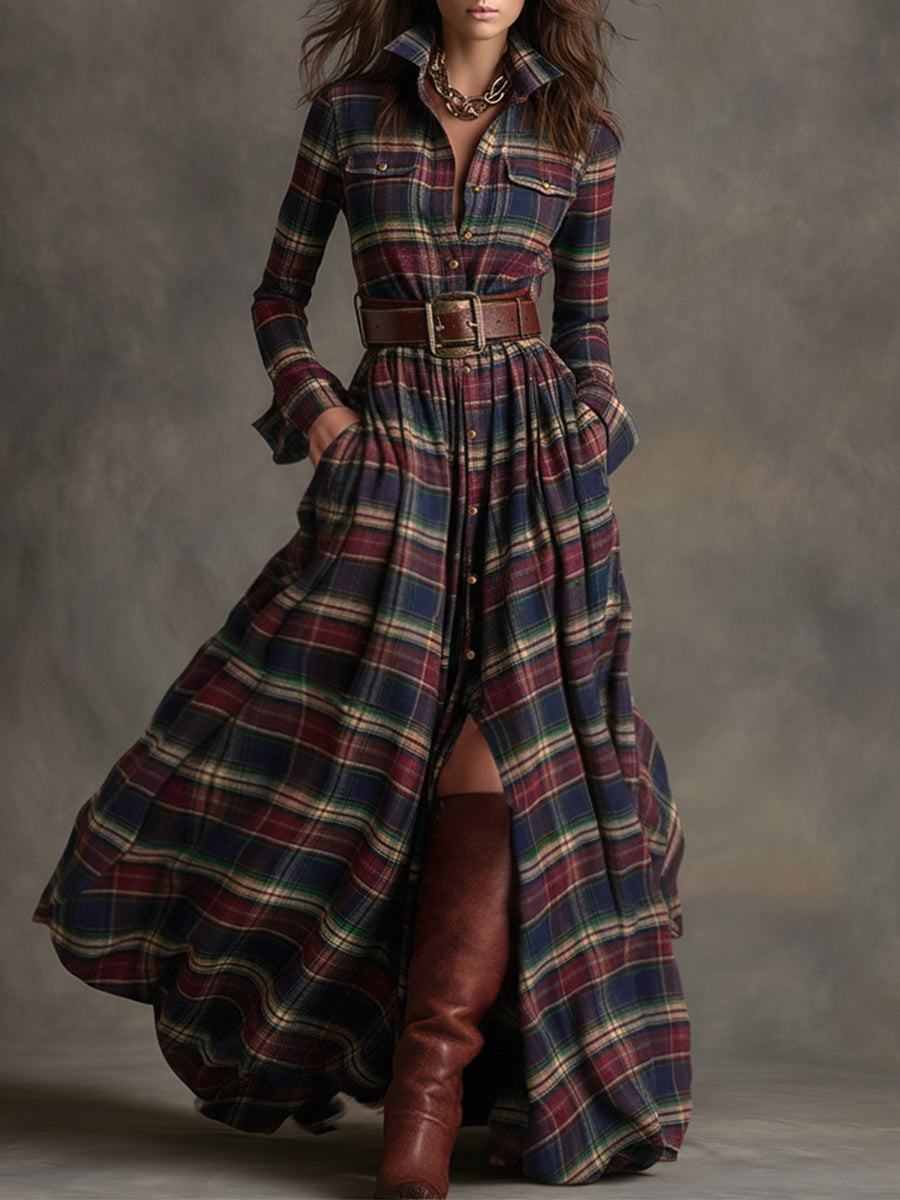 Retro-Maxikleid im Ethno-Stil mit Revers und rotbraunem Karomuster