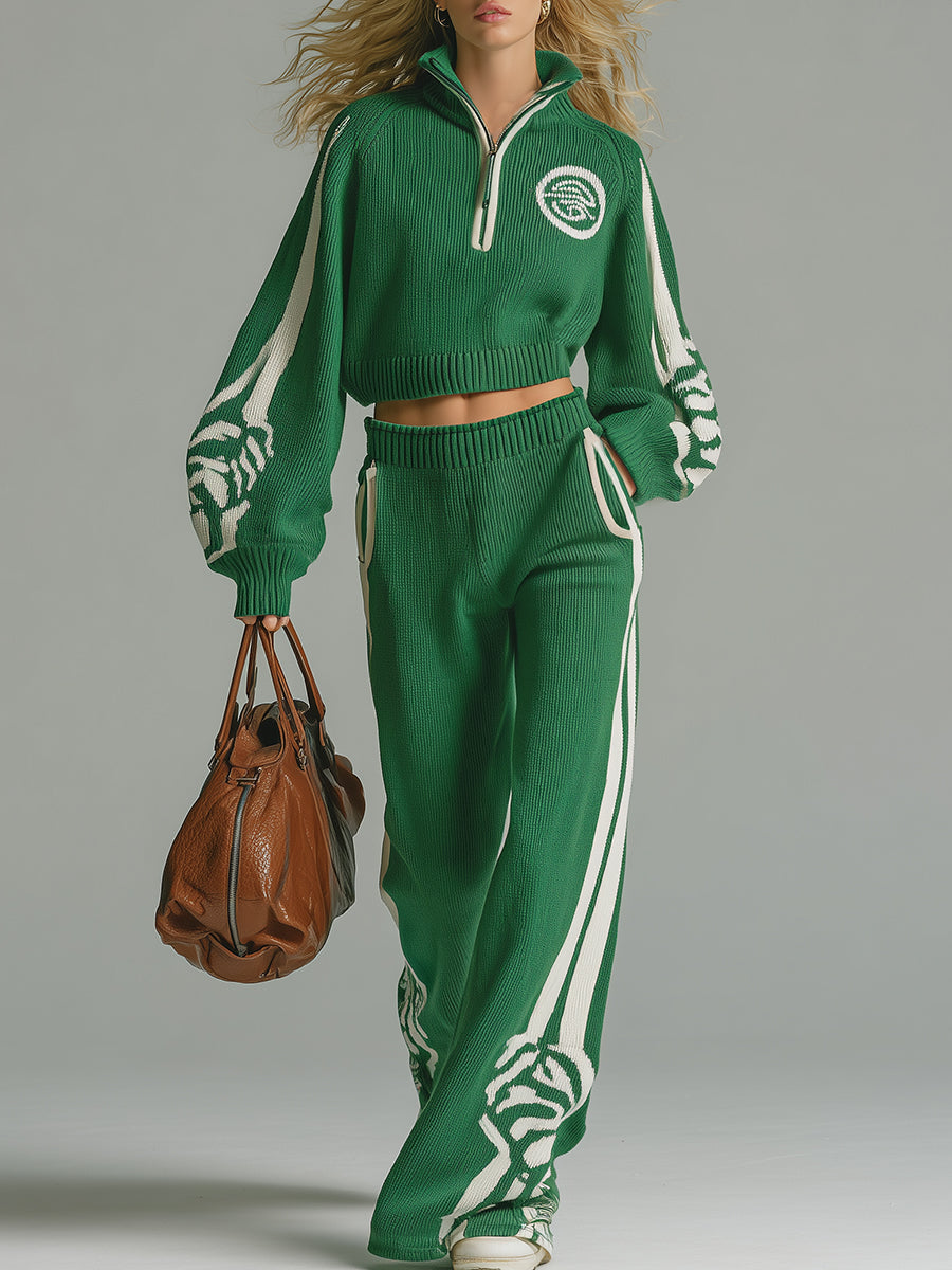Modisch-lässiges Strickset aus weißem Half-Zip-Oberteil mit grünem Zierdetail und weiter Hose