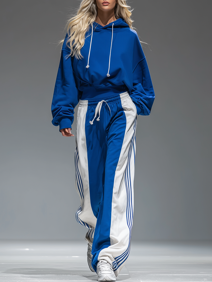 Retro-Sport-Set aus Hoodie und gestreifter weiter Hose