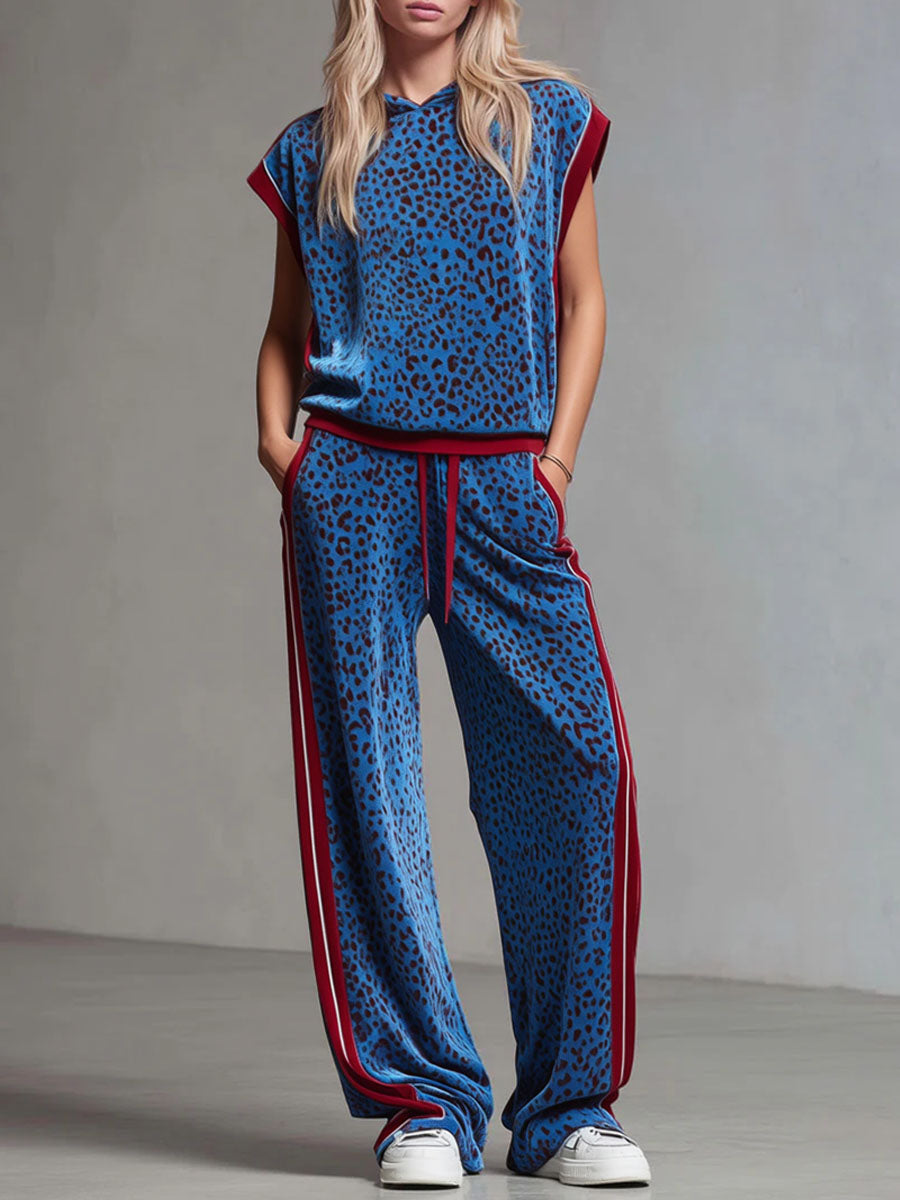Set: Ärmelloses Kapuzentop mit Leopardenmuster und Samthose