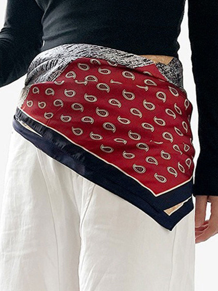 Retro-Satinschal mit böhmischem Paisley-Muster in Kontrastoptik
