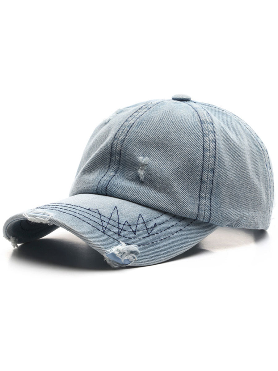 Modische Retro-Baseballcap aus washed Denim im zerrissenen Used-Look
