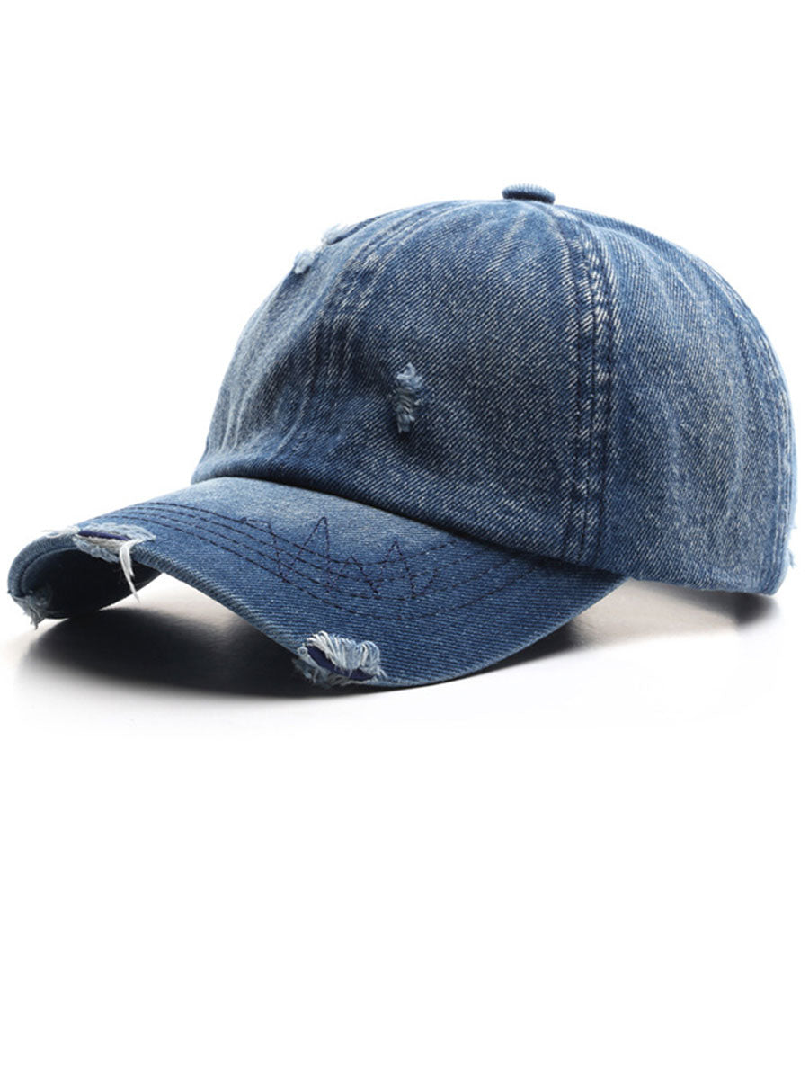 Modische Retro-Baseballcap aus washed Denim im zerrissenen Used-Look